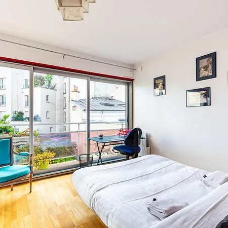 Guestready - Spacious With Terrace And Views